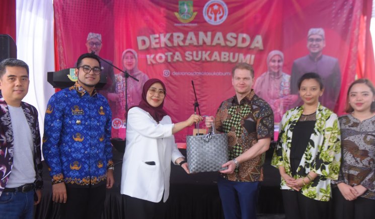 Pemerintah Kota Sukabumi dan Dekranasda Sambut Kunjungan Delegasi Irish Chamber of Commerce – Indonesia